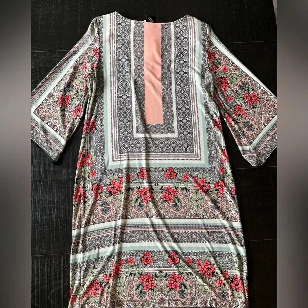 NEW Women's Sandra Darren Floral Paisley Jersey Shift Dress Size 8 Bell sleeve - Picture 8 of 8